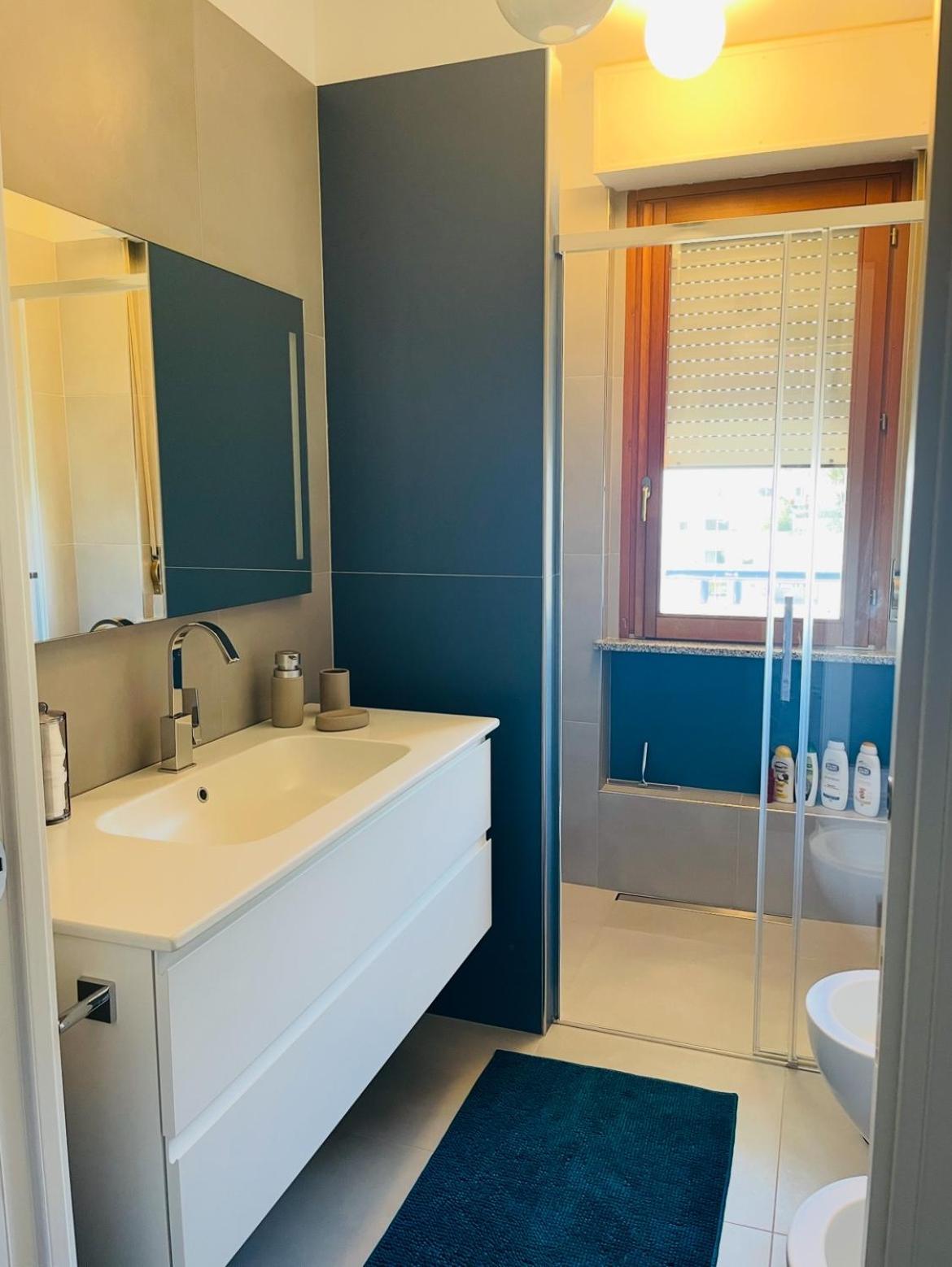 Ferienwohnung Attico Vista E Fronte Mare Zaffiroblu Con Posto Auto Montesilvano Marina Exterior foto